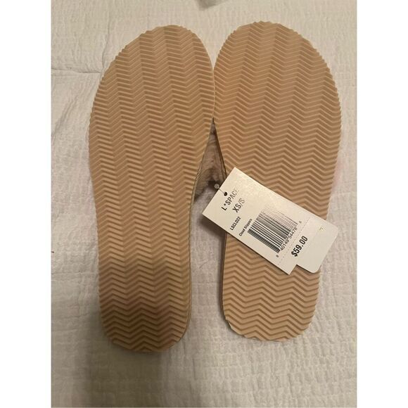 New L*Space Cloud Slippers - Picture 7 of 7